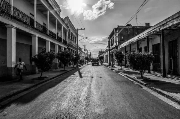 Cuba Cuba Januari Zicht Een Smalle Straat Havana Met Oude — Stockfoto