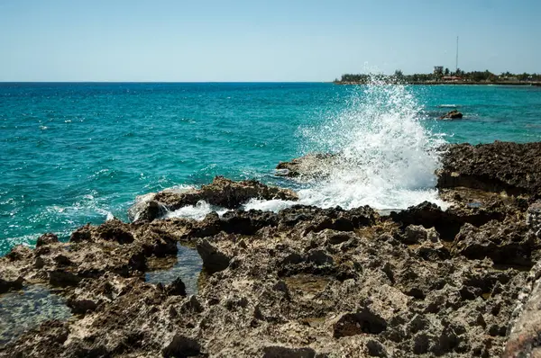 Hermosa Costa Del Mar Con Rocas Naturaleza — Foto de Stock