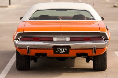 Güçlü araba Dodge Challanger 1970