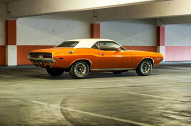 Güçlü araba Dodge Challanger 1970