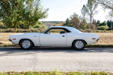 Güçlü araba Dodge Challanger 1970