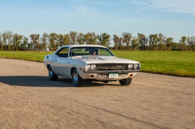 Güçlü araba Dodge Challanger 1970