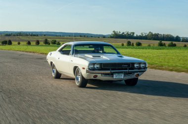 Güçlü araba Dodge Challanger 1970