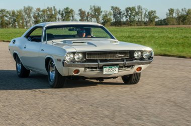 Güçlü araba Dodge Challanger 1970