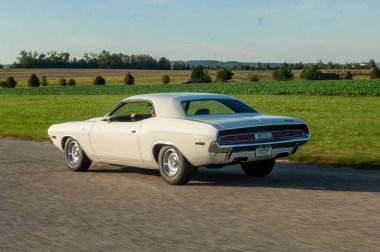 Güçlü araba Dodge Challanger 1970
