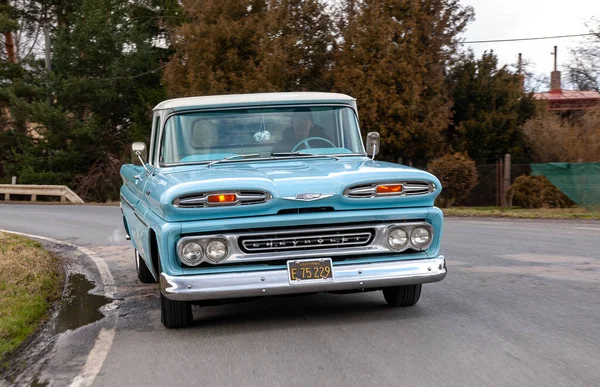Μπλε Ford Pickup Φορτηγό — Φωτογραφία Αρχείου