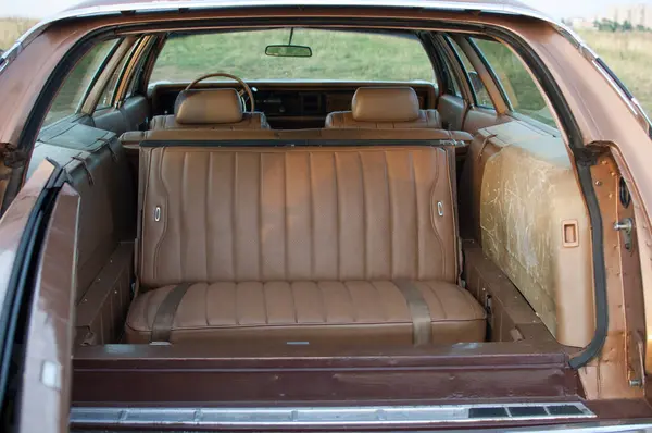 Carro Interior Com Assentos Castanhos — Fotografia de Stock