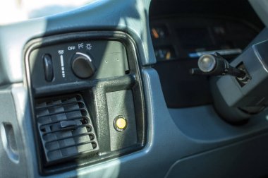 Araç gösterge paneli, arabanın içi