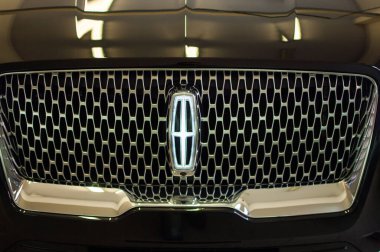 Lüks araba, modern otomobil.