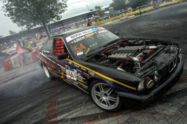 bir araba görüntüsü