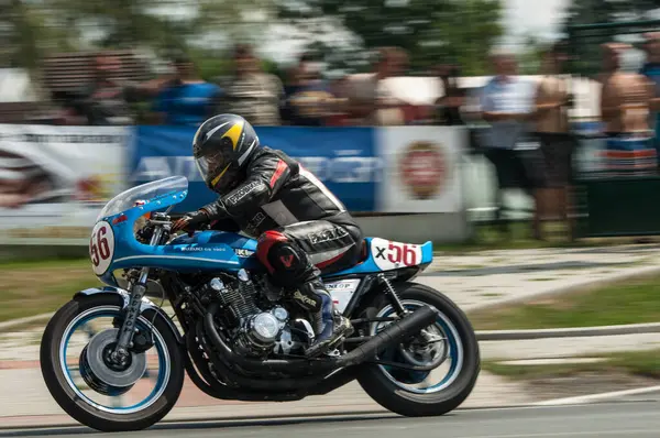 敖德萨 乌克兰 8月7日 9月20日 身份不明的摩托车 骑摩托车的 在这期间 开着的利特尔摩托车 — 图库照片