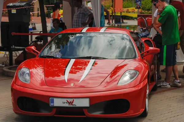 Červené Ferrari — Stock fotografie