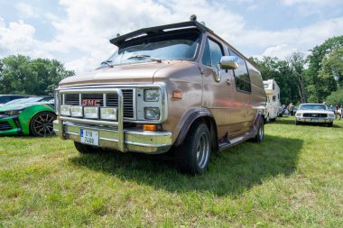 Amerikan Araçlarının Dostları Toplantısı