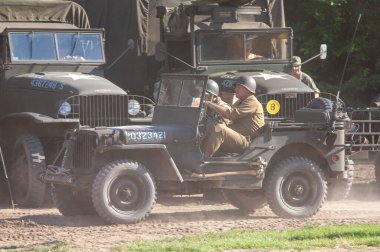 Savaş sırasında askeri araçlar