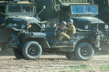 Şehirdeki askeri araçlar