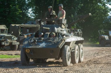 Dünyadaki askeri araçlar