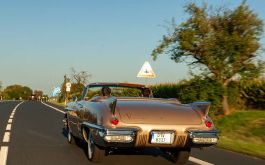 Cadillac Eldorado Biarritz Üstü açılabilir