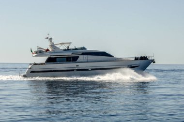 Adriyatik Denizi üzerinde seyir 