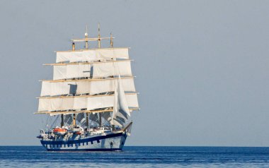 Adriyatik Denizi üzerinde seyir 