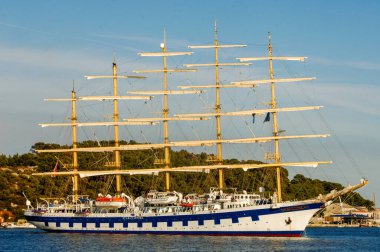 Adriyatik Denizi üzerinde seyir 