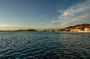 Adriyatik Denizi üzerinde seyir 