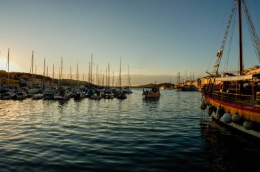 Adriyatik Denizi üzerinde seyir 