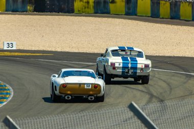 Klasik araba yarışı.