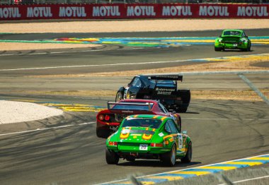 Klasik araba yarışı.