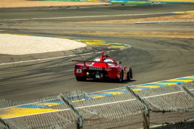 Klasik araba yarışı.