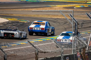 Klasik araba yarışı.