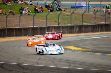 Klasik araba yarışı.