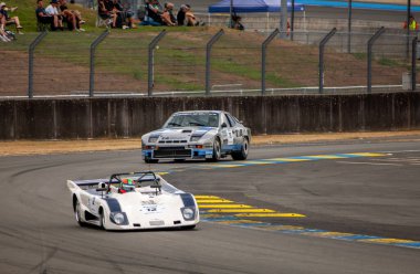 Klasik araba yarışı.