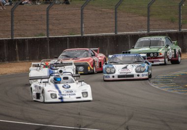 Klasik araba yarışı.