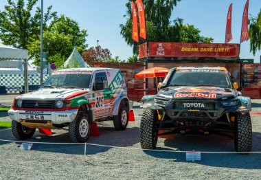 Şehirde araba yarışı