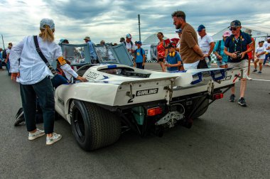 Klasik araba yarışı.