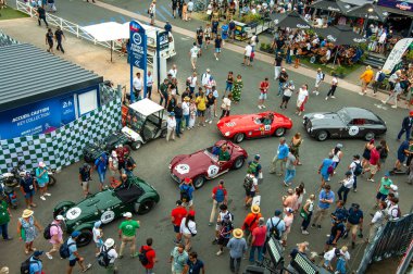 Klasik araba yarışı.