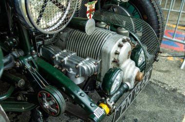 Klasik araba yarışı.