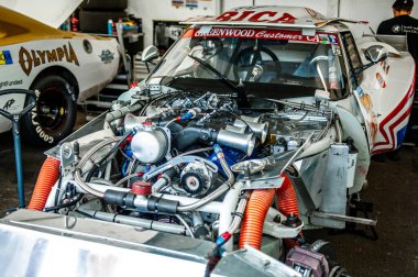 Klasik araba yarışı.