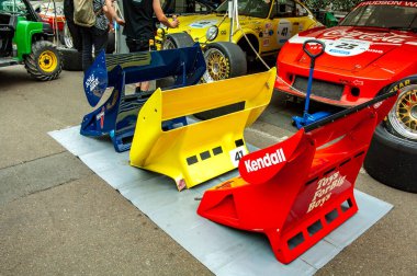 Klasik araba yarışı.