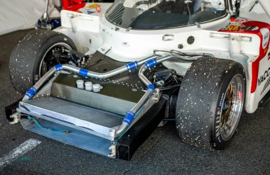 Şehirde araba yarışı