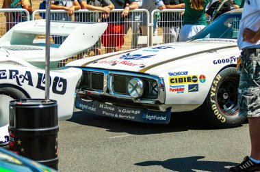 Barselona, İspanya - Haziran 310, 2017: Barselona, Katalonya, İspanya 'nın klasik arabası