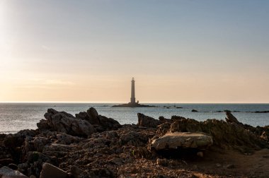 Cape Town 'da gün batımında deniz fenerinde.