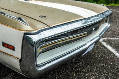 Kapalı - antika bir arabanın