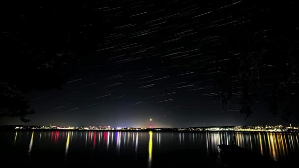 Finlandiya Nın Tampere Kenti Geceleyin Yıldızlar Gökyüzünde Zaman Aşımını Kuyruklu — Stok video