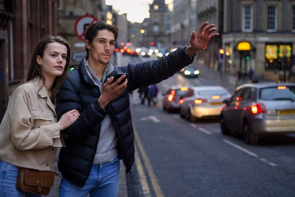Young Couple Spending Day Newcastle Tyne Together Standing Road Man — Stock Photo, Image