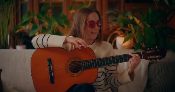 Portrait Woman Playing Acoustic Guitar Home Composing Music Songwriting — Videoclip de stoc