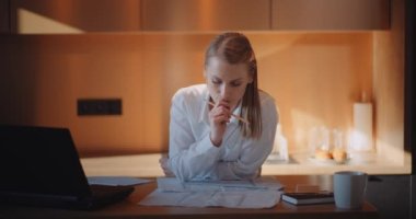Portrait of Businesswoman Contemplating Thinking. Confident Woman Office. Portrait Businesswoman.