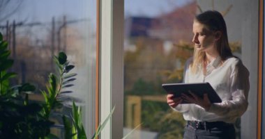 Portrait of Businesswoman Contemplating Thinking. Confident Woman Office. Portrait Businesswoman.