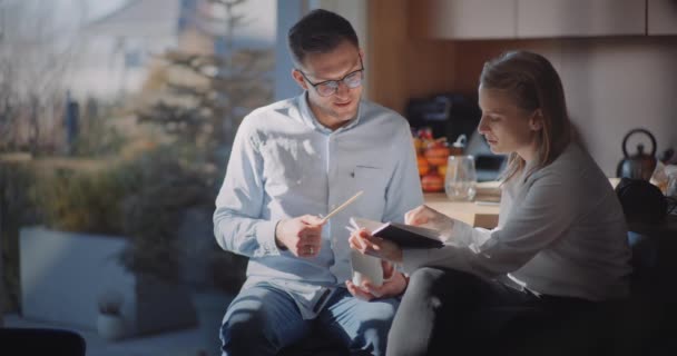 Adamı Kadını Ofis Bulma Kurumu Çişleri Bakanlığı Planları Nceleme Mimarisi — Stok video