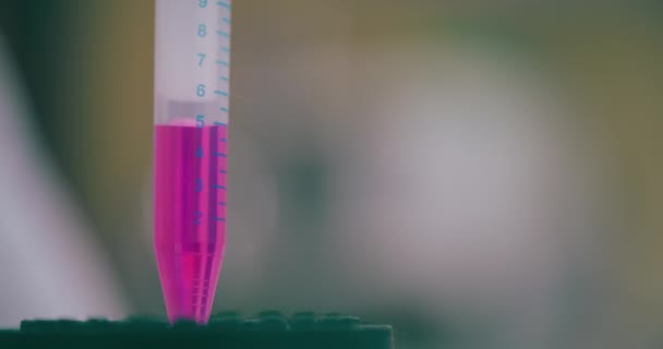 Close Researched Melakukan Penelitian Laboratorium Medis Cancer Research Covid — Stok Video